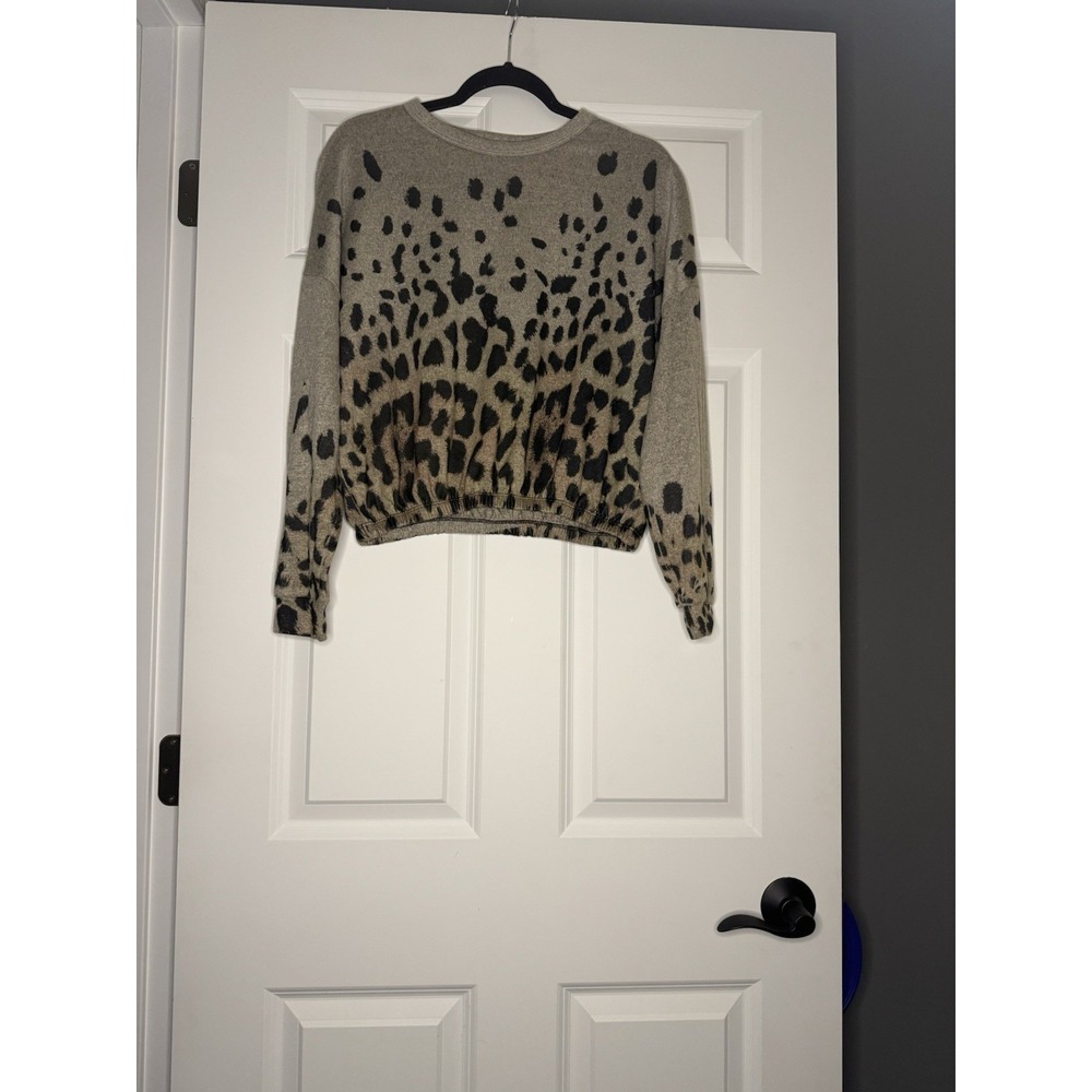 Gaze Cropped Crewneck Sweater  Abstract Animal Print Black Brown Medium
